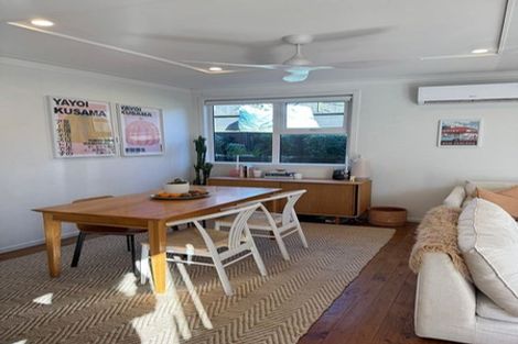 Photo of property in 55 Sunset Road, Totara Vale, Auckland, 0632