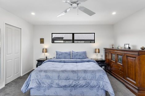 Photo of property in 14 The Parade, Bucklands Beach, Auckland, 2012