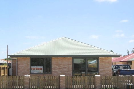Photo of property in 12/295 Pages Road, Wainoni, Christchurch, 8061