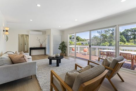 Photo of property in 12 Kiernan Place, Kelston, Auckland, 0602