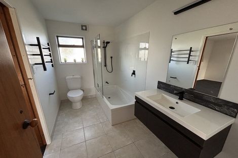 Photo of property in 27a Bay Street, Red Beach, 0932