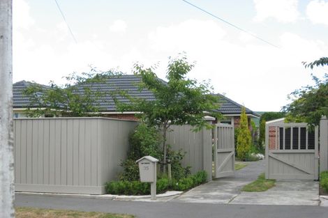 Photo of property in 35 Mappleton Avenue, Burnside, Christchurch, 8053