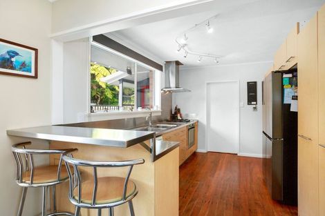 Photo of property in 23 Vista Crescent, Maoribank, Upper Hutt, 5018
