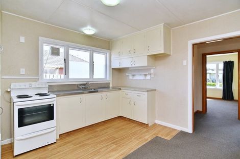 Photo of property in 28 Wimborne Crescent, Aranui, Christchurch, 8061