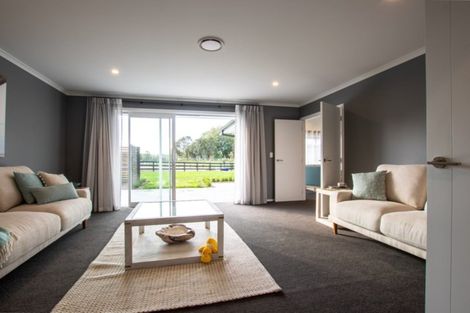 Photo of property in 51 Mike Smith Drive, Cambridge, 3434