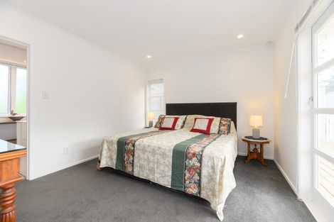 Photo of property in 52 Don Buck Road, Massey, Auckland, 0614