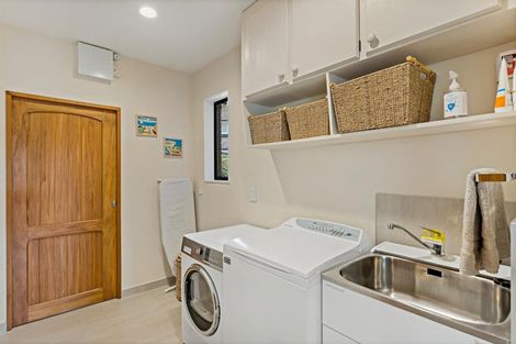 Photo of property in 2/33 Milford Road, Milford, Auckland, 0620