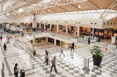 Photo of property in 18 Newington Road, Henderson, Auckland, 0612