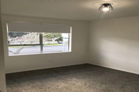 Photo of property in 119 Lynn Road, Bayview, Auckland, 0629