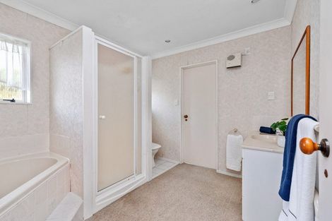 Photo of property in 92 Russley Drive, Mount Maunganui, 3116