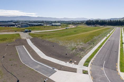 Photo of property in 27 Packer Road, Wanaka, 9382