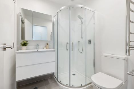 Photo of property in 3 Meg Lane, Glen Eden, Auckland, 0602