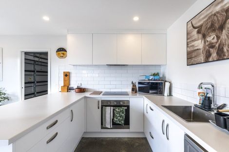 Photo of property in 32a Tokomaru Street, Welbourn, New Plymouth, 4312