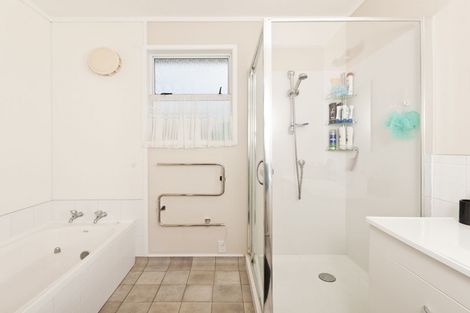 Photo of property in 38 Meadow Park Crescent, Tikipunga, Whangarei, 0112