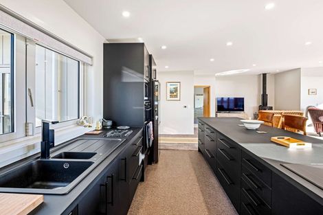 Photo of property in 5 Somerset Grove, Waitarere Beach, Levin, 5510