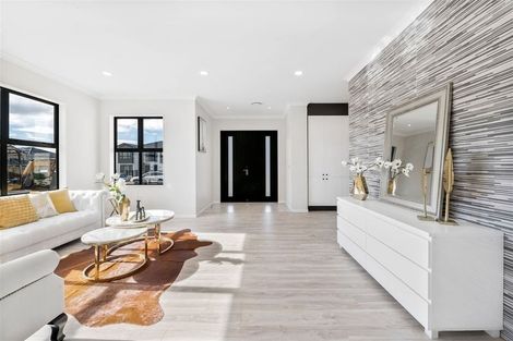 Photo of property in 12 Freshland Drive, Flat Bush, Auckland, 2019