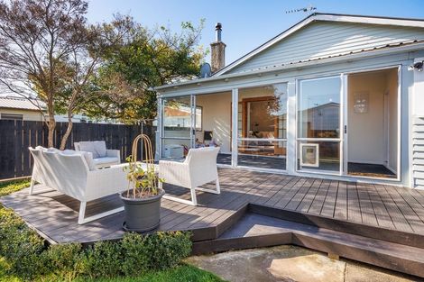 Photo of property in 22 Matipo Street, Takaro, Palmerston North, 4410