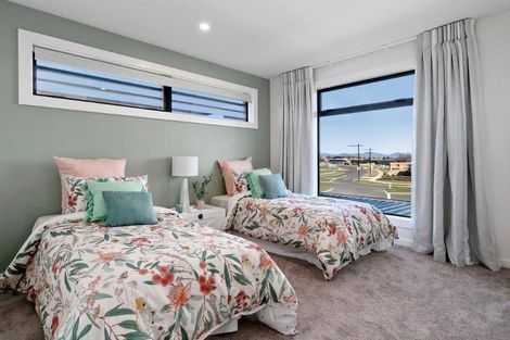 Photo of property in 94 Monument Road, Clevedon, Papakura, 2582