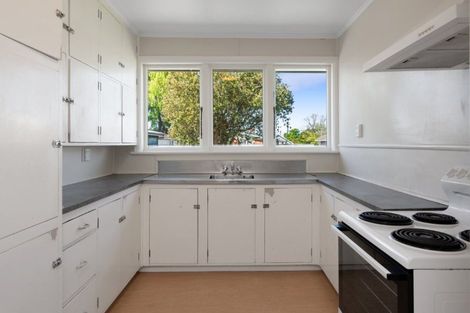 Photo of property in 21 Lambeth Crescent, Northcote, Christchurch, 8052