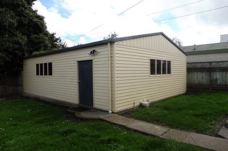 Photo of property in 3 Hutchison Crescent, Durie Hill, Whanganui, 4500