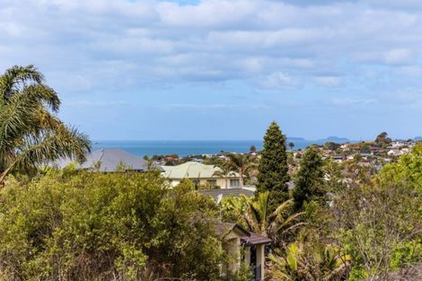 Photo of property in 693a East Coast Road, Browns Bay, Auckland, 0630