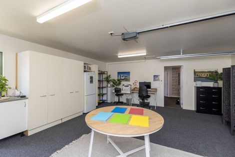 Photo of property in 56 Kakariki Grove, Waikanae, 5036