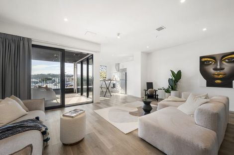 Photo of property in 206/2u Onepu Road, Kilbirnie, Wellington, 6022