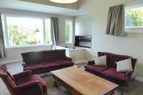 Photo of property in 40 Garden Road, Northland, Wellington, 6012