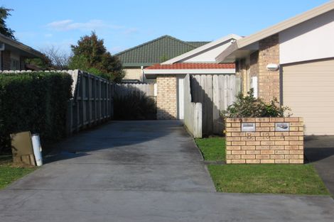 Photo of property in 1/13 Ballycullanie Place, Dannemora, Auckland, 2016