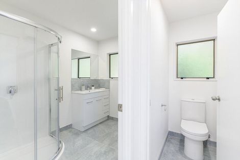 Photo of property in 10/40 Radiata Lane, Chatswood, Auckland, 0626