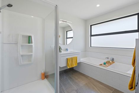 Photo of property in 92 Holyhead Street, Outram, 9019