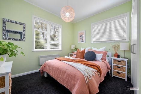 Photo of property in 1/215 Riverside Drive, Waterloo, Lower Hutt, 5011