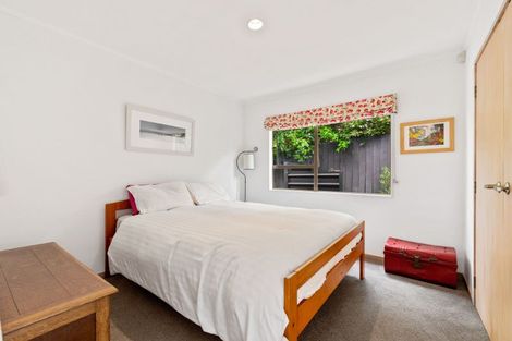 Photo of property in 1/1 Flavia Close, Torbay, Auckland, 0630