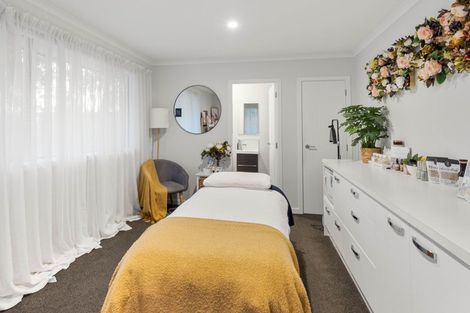 Photo of property in 6 Hadfield Road, Peka Peka, Waikanae, 5391