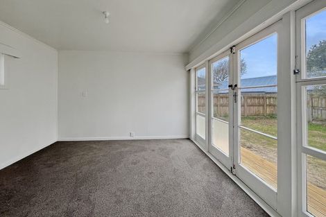 Photo of property in 73 Rangiora Avenue, Roslyn, Palmerston North, 4414