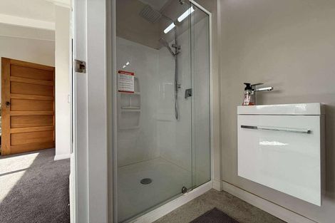 Photo of property in 353 Waiwhetu Road, Fairfield, Lower Hutt, 5011