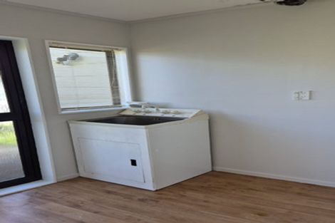 Photo of property in 60 Guadeloupe Crescent, Grenada Village, Wellington, 6037