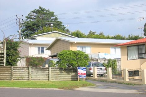 Photo of property in 1/45 Lilburn Crescent, Massey, Auckland, 0614