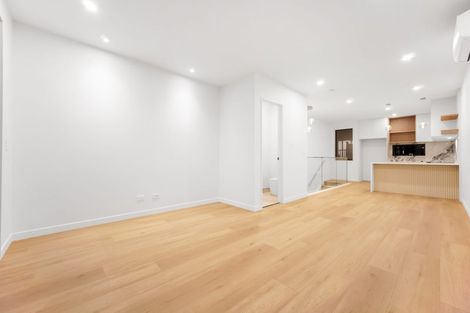 Photo of property in 4 Puihi Crescent, Massey, 0614