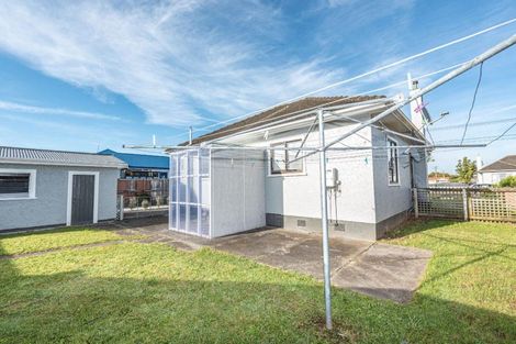 Photo of property in 28 Roberts Avenue, Aramoho, Whanganui, 4500