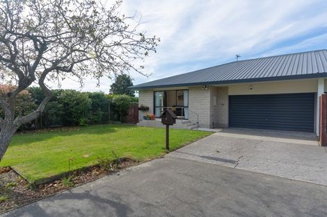 Photo of property in 4 Ohau Drive, Islington, Christchurch, 8042