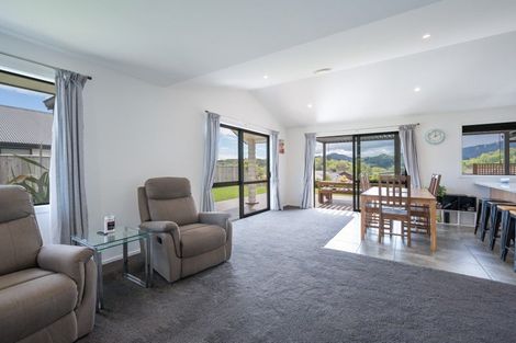 Photo of property in 8 Huntaway Close, Stoke, Nelson, 7011