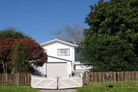 Photo of property in 104 Simpson Road, Papamoa Beach, Papamoa, 3118
