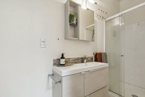 Photo of property in Metro Apartments, 220u4 Thorndon Quay, Pipitea, Wellington, 6011