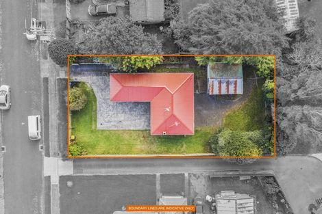 Photo of property in 2 Hinau Road, Mangere Bridge, Auckland, 2022