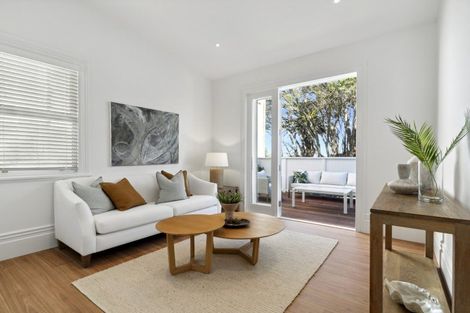 Photo of property in 4 Clarence Road, Northcote Point, Auckland, 0627
