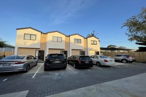 Photo of property in 8f Rainbow Place, Wattle Downs, Auckland, 2103