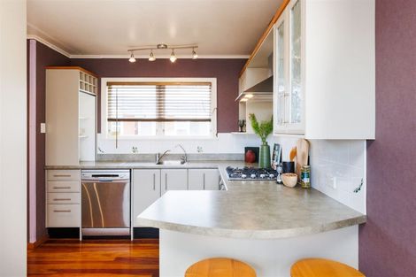 Photo of property in 39 Abraham Crescent, Milson, Palmerston North, 4414