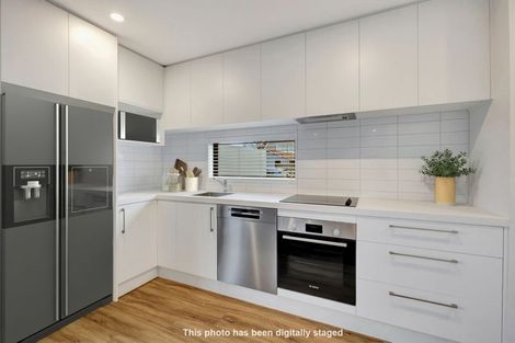 Photo of property in 2/33 Heywood Terrace, Richmond, Christchurch, 8013