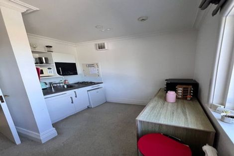 Photo of property in 8 Central Terrace, Kelburn, Wellington, 6012
